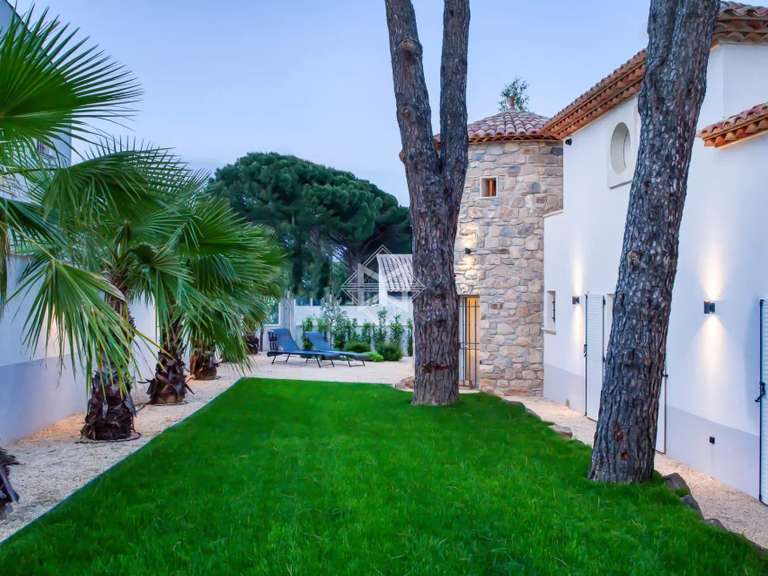 House Cogolin - 4 bedrooms - 280m²