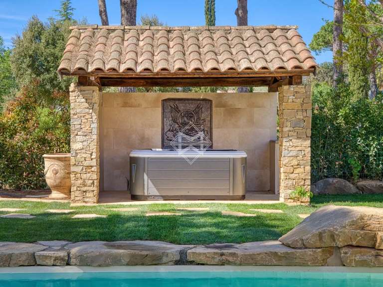 House Cogolin - 4 bedrooms - 280m²