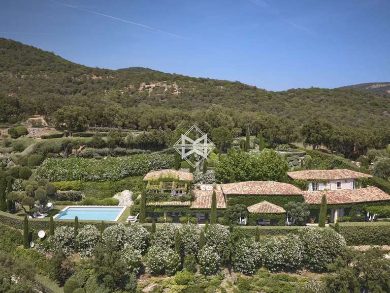 Villa Grimaud - 8 bedrooms - 600m²