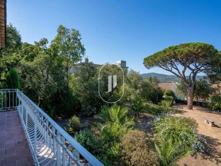 Villa Sainte-Maxime - 4 chambres - 150m²