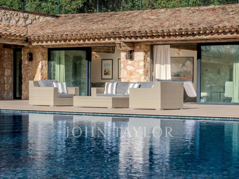 Maison La Colle-sur-Loup - 6 chambres - 1170m²