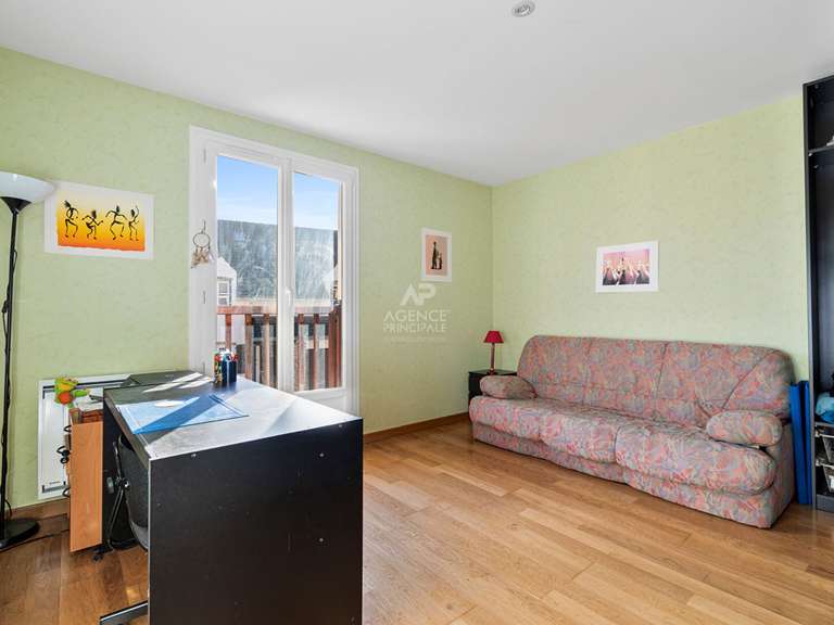 Maison Saint-Germain-en-Laye - 5 chambres - 181m²