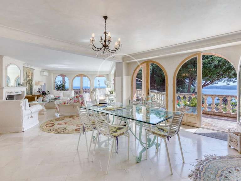 Villa with Sea view Sainte-Maxime - 6 bedrooms - 375m²