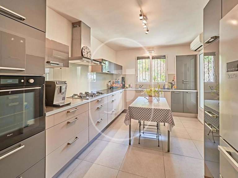 Villa avec Vue sur mer Roquebrune-sur-Argens - 4 chambres - 190m²
