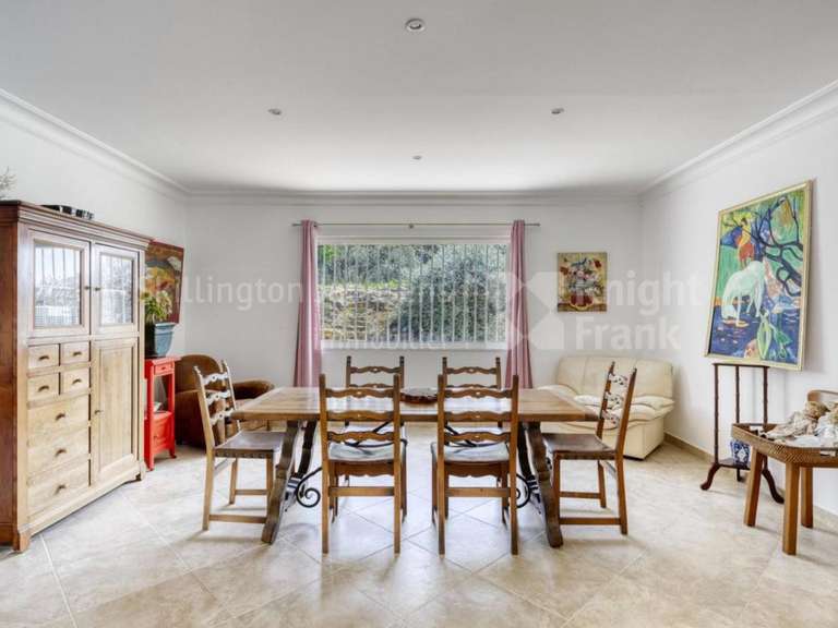 House Draguignan - 3 bedrooms - 252m²