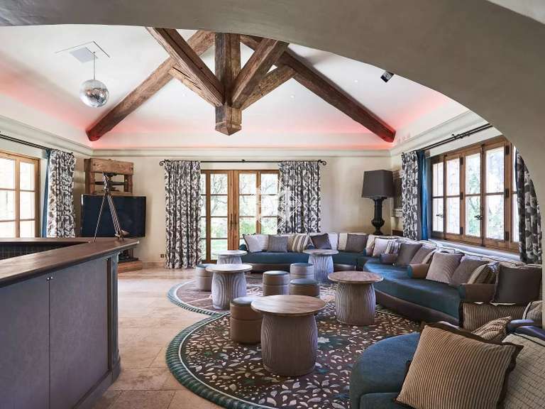 Villa Les Adrets-de-l'Estérel - 17 bedrooms - 2100m²
