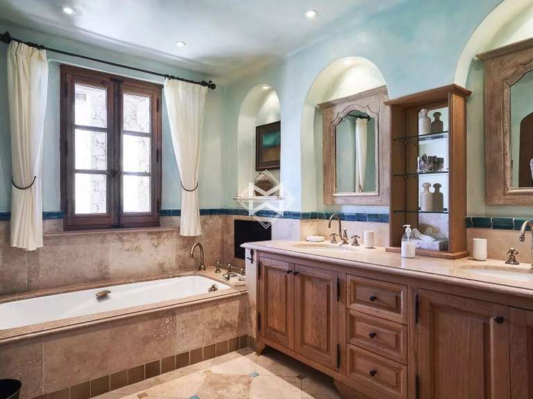 Villa Les Adrets-de-l'Estérel - 17 bedrooms - 2100m²