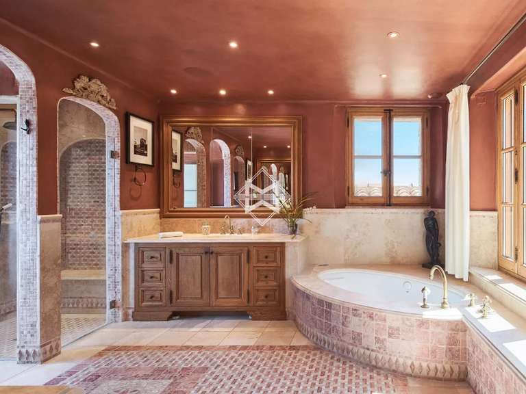 Villa Les Adrets-de-l'Estérel - 17 bedrooms - 2100m²