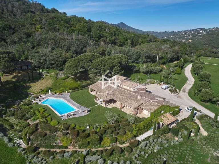 Villa Les Adrets-de-l'Estérel - 17 bedrooms - 2100m²