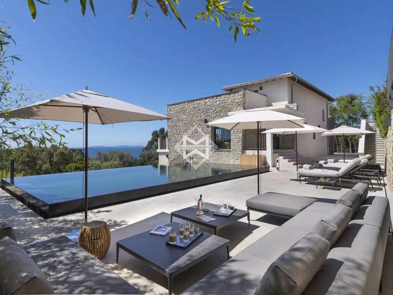 Property with Sea view La Croix-Valmer - 28 bedrooms - 2248m²