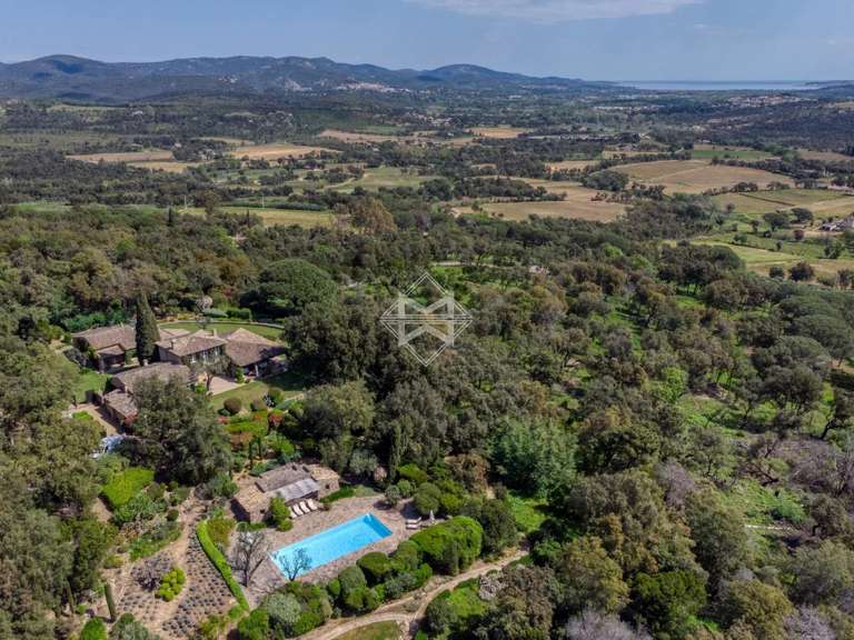 Villa Cogolin - 8 bedrooms - 550m²