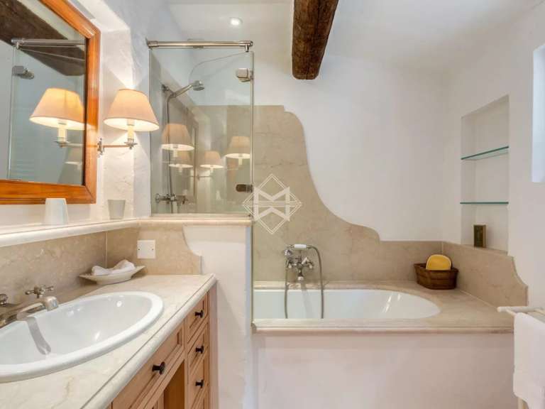 Villa Cogolin - 8 bedrooms - 550m²
