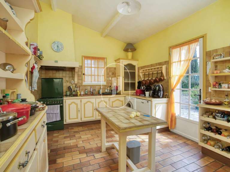 House Lorgues - 3 bedrooms - 187m²