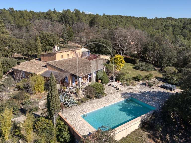 Propriété Entrecasteaux - 5 chambres - 330m²
