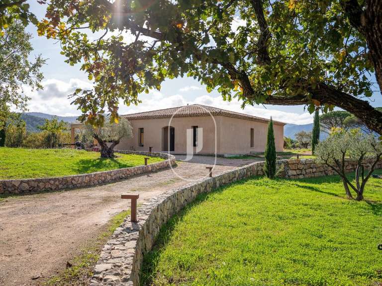Maison La Garde-Freinet - 3 chambres - 200m²