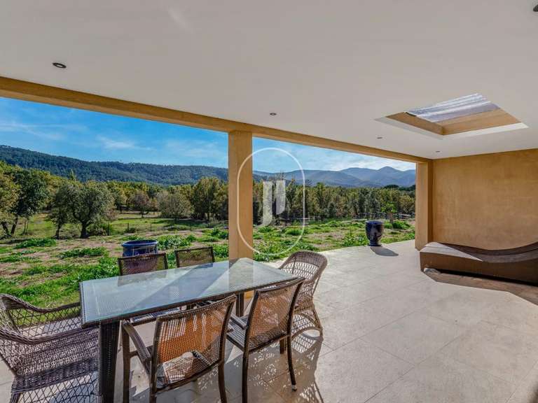 Maison La Garde-Freinet - 3 chambres - 200m²