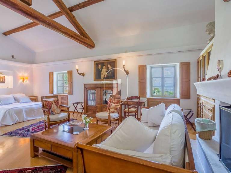 Maison Bonnieux - 7 chambres - 445m²