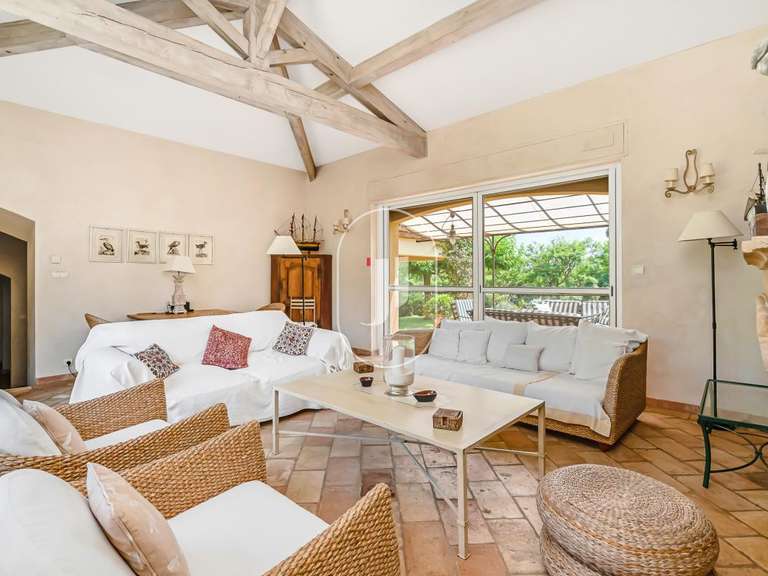 Propriété La Croix-Valmer - 6 chambres - 300m²