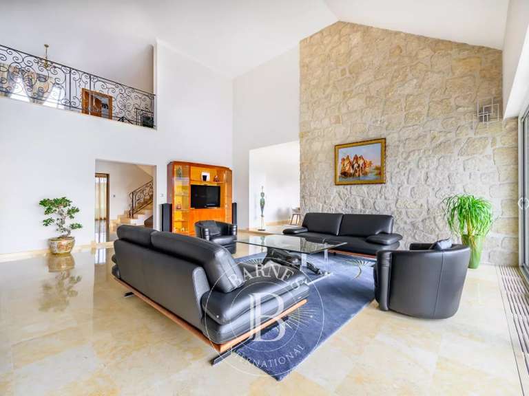 Maison Santeny - 5 chambres - 248m²