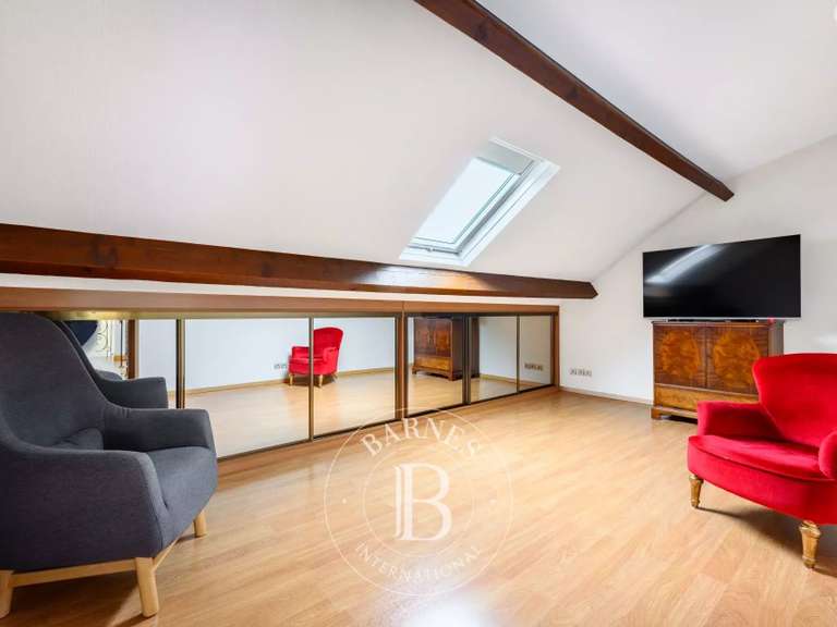 Maison Santeny - 5 chambres - 248m²
