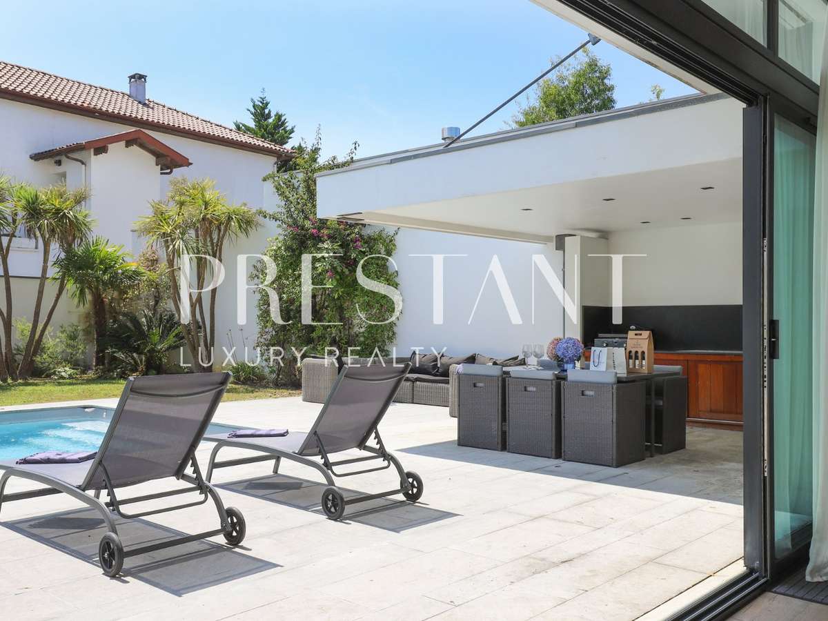 House Biarritz