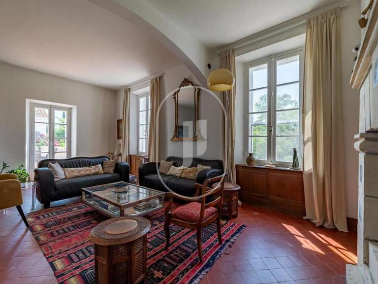 Maison Arles - 16 chambres - 760m²