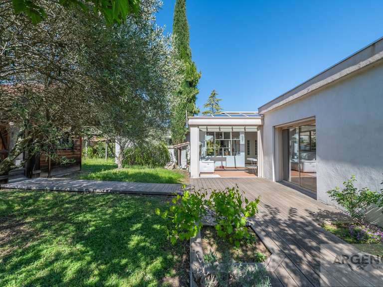 Maison Saint-Mathieu-de-Tréviers - 6 chambres - 275m²