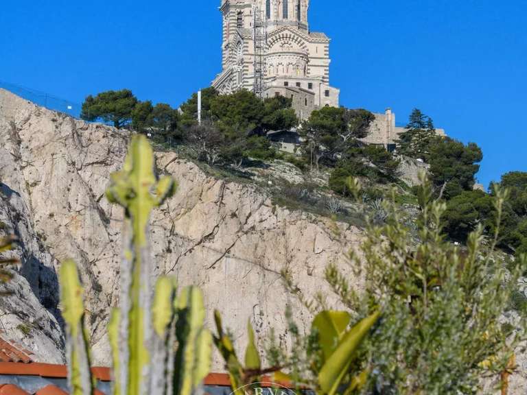 Appartement Marseille 6e - 3 chambres - 163m²