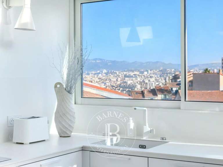 Appartement Marseille 6e - 3 chambres - 163m²