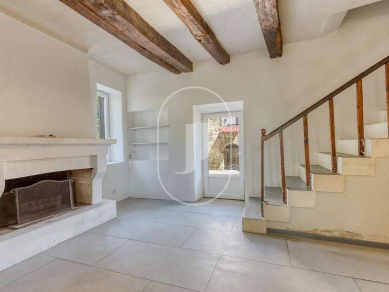 Propriété Lacoste - 12 chambres - 750m²