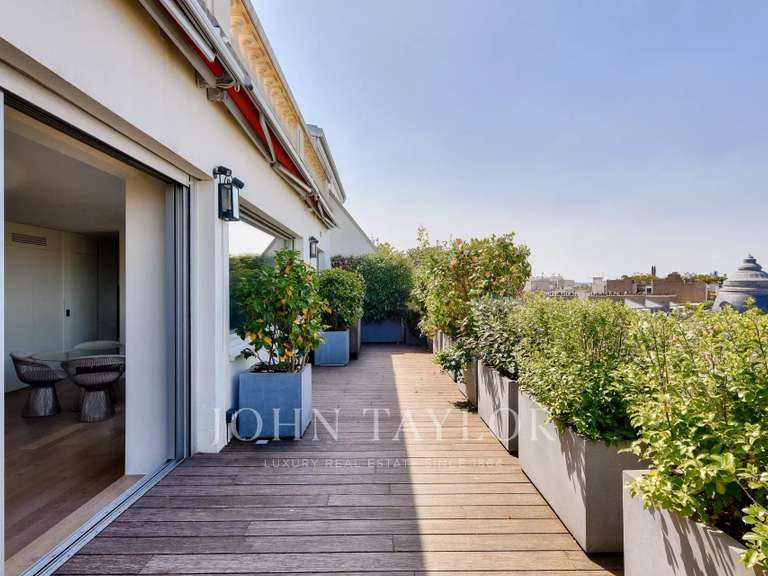 Appartement Paris 16e - 1 chambre - 138m²