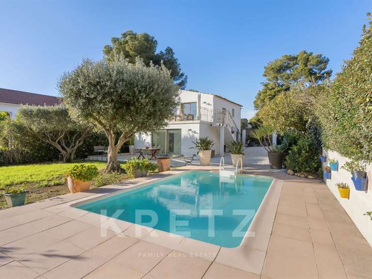 House with Sea view Sanary-sur-Mer - 4 bedrooms - 120m²