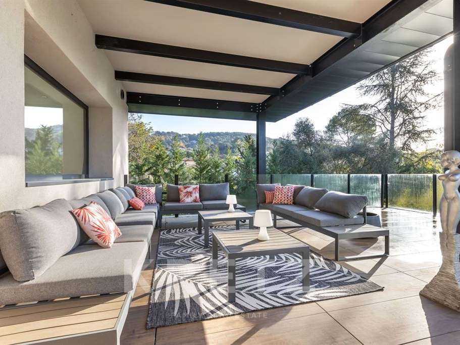 House Mougins