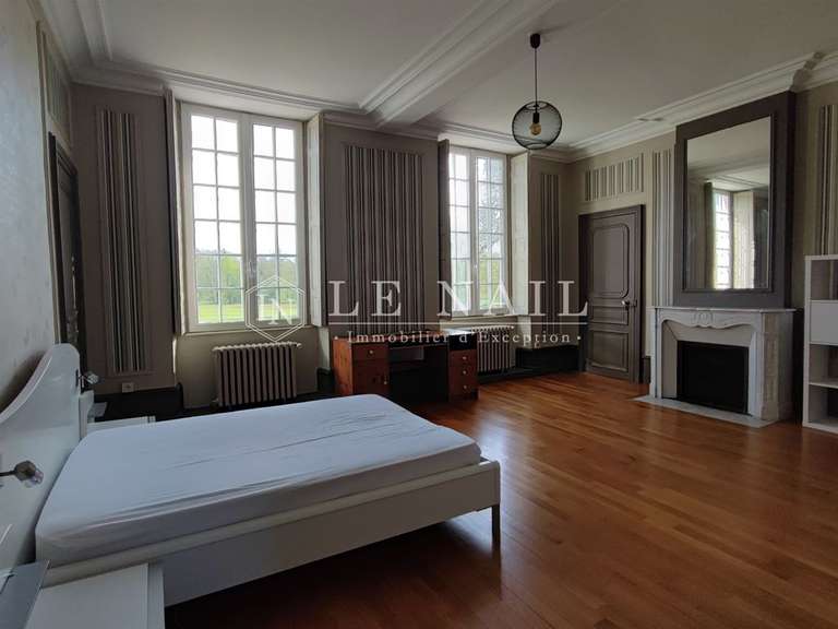 Château Orléans - 11 chambres - 827m²