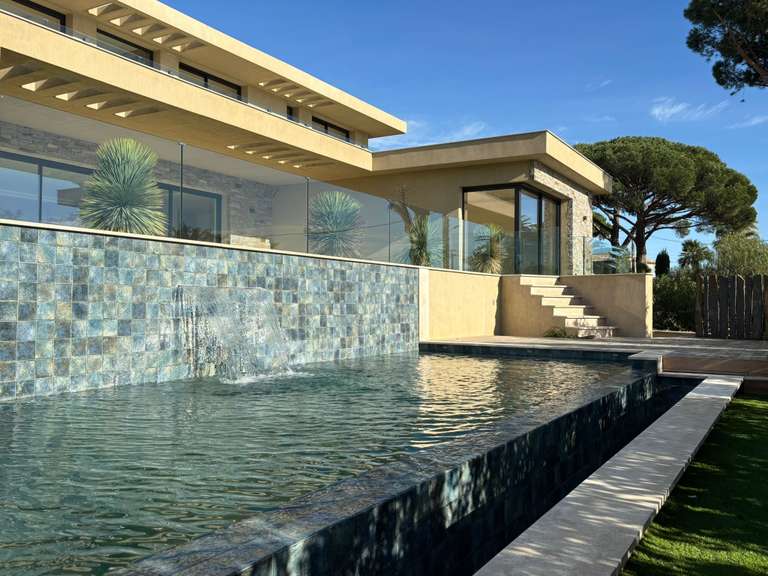 Villa with Sea view Sainte-Maxime - 4 bedrooms - 260m²