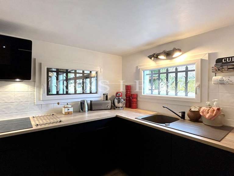 Maison Reilhanette - 7 chambres - 287m²