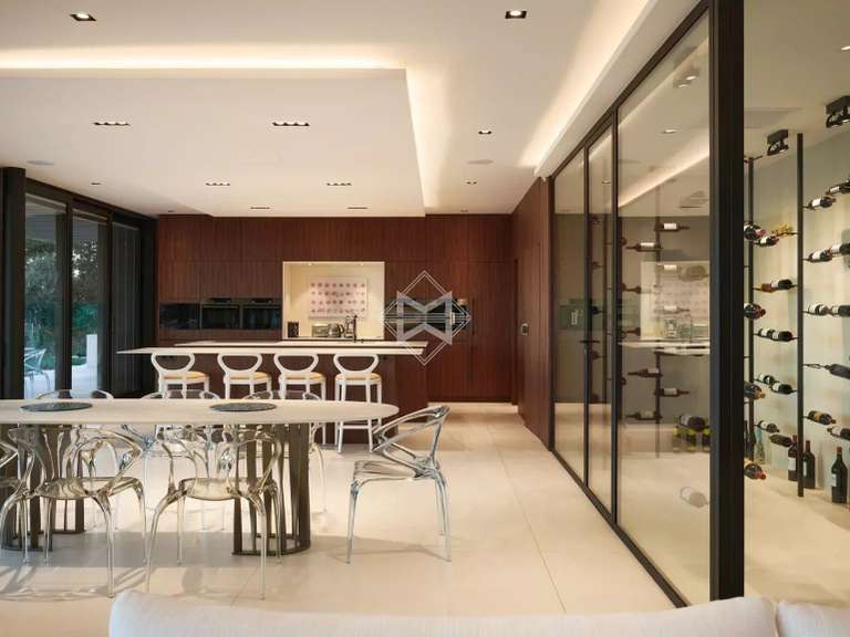 House Gassin - 4 bedrooms - 600m²