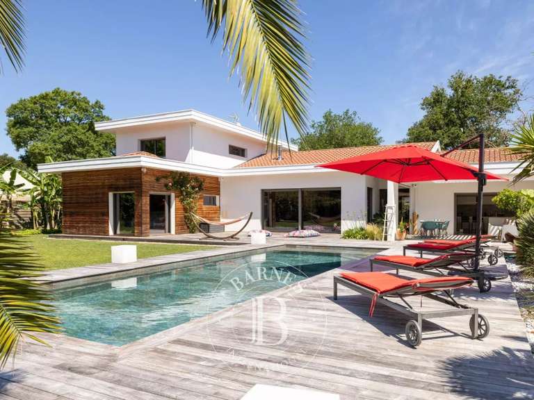 House Hossegor - 4 bedrooms - 240m²