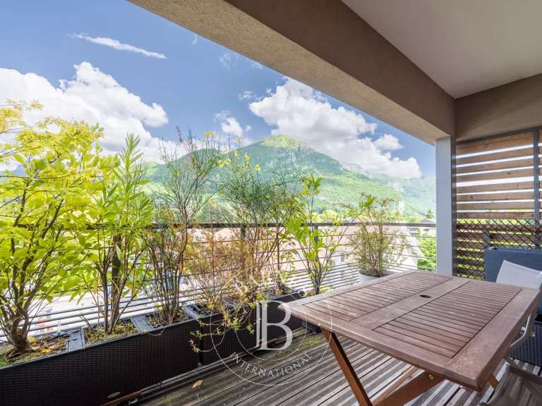 Appartement Annecy-le-Vieux - 2 chambres - 68m²