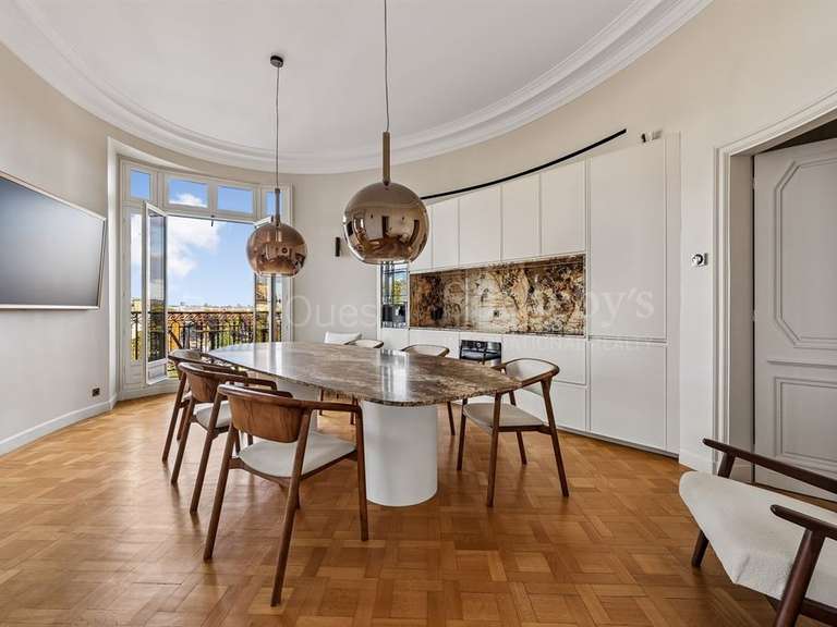 Apartment Paris 16e - 3 bedrooms - 142m²
