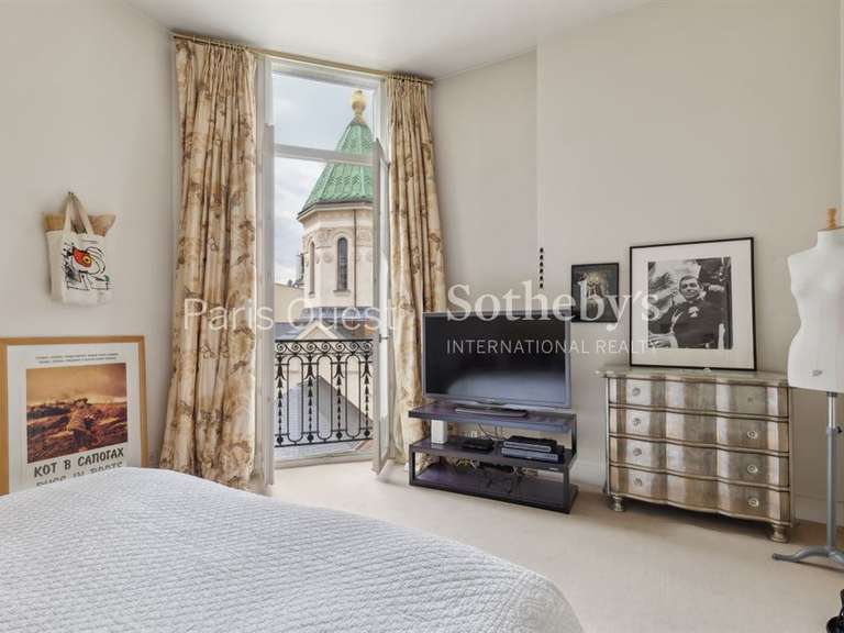 Appartement Paris 8e - 3 chambres - 156m²