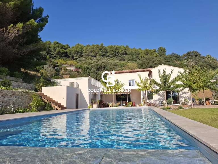 Villa with Sea view Carqueiranne - 5 bedrooms - 260m²