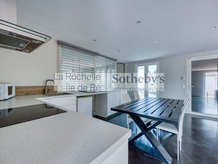 Maison Sainte-Marie-de-Ré - 6 chambres - 236m²