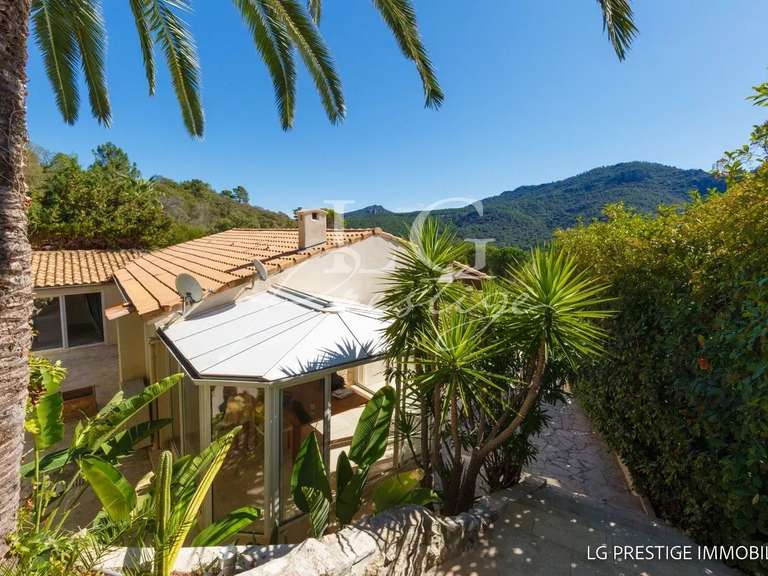 Maison Mandelieu-la-Napoule - 3 chambres - 183m²