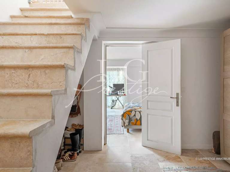 Maison Mandelieu-la-Napoule - 3 chambres - 183m²