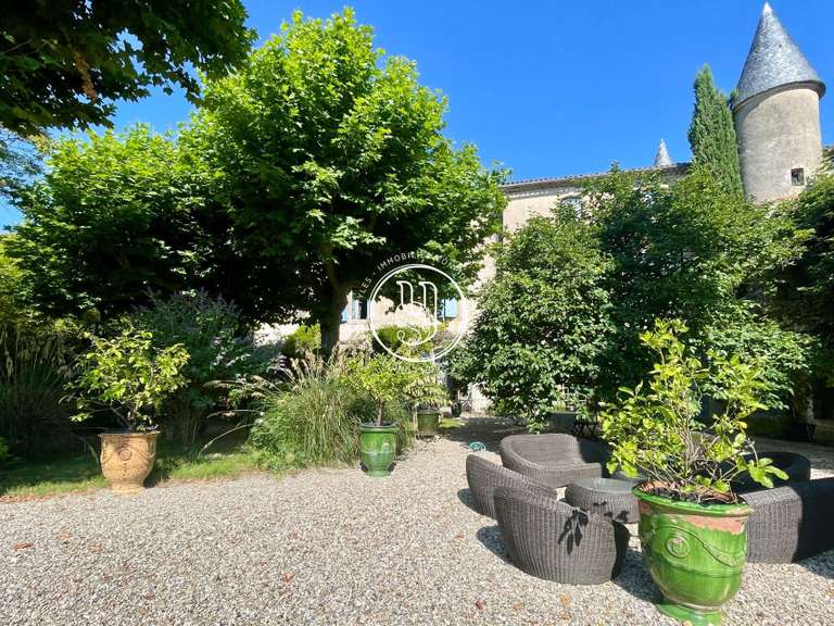 Villa Uzès - 7 chambres - 793m²