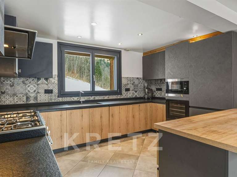 Chalet Les Houches - 6 bedrooms - 336m²