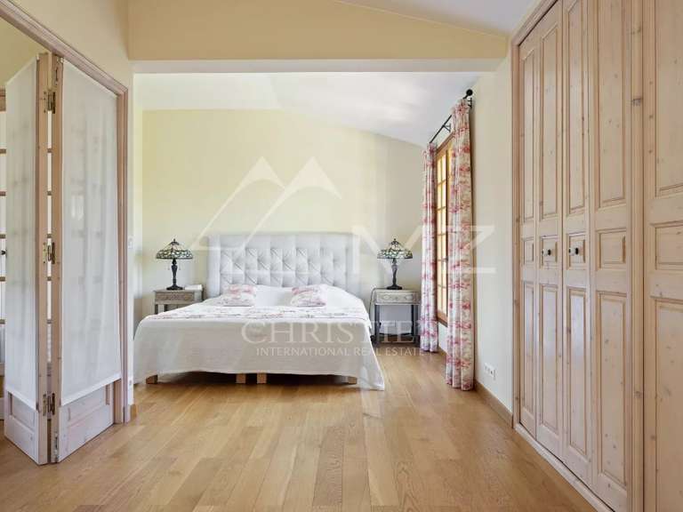 Villa Cap-d-antibes - 4 bedrooms - 210m²