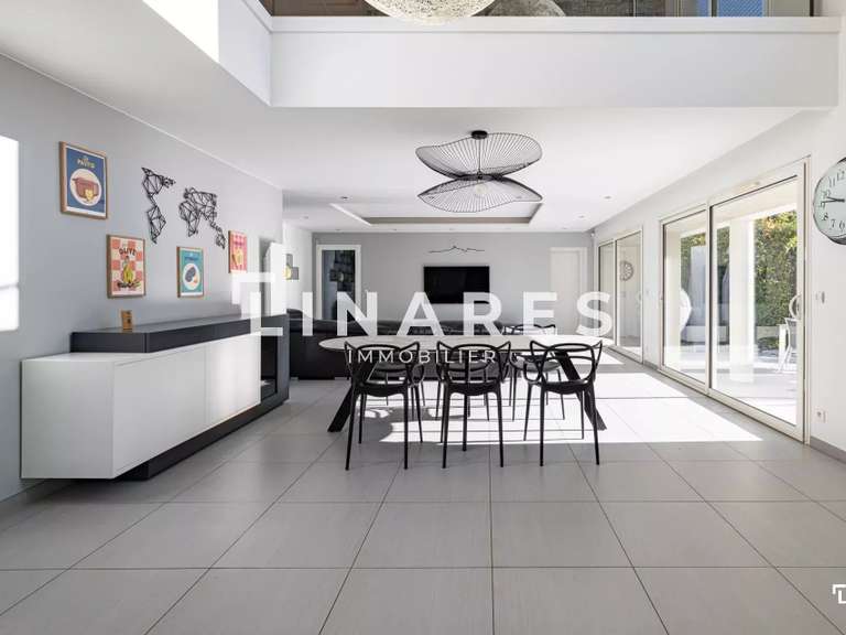 Villa Marseille 11e - 3 chambres - 226m²