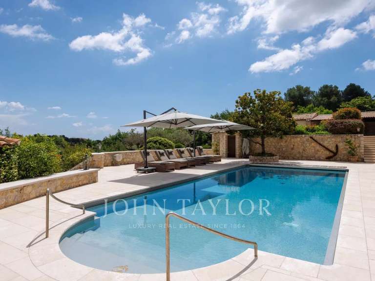 Maison La Colle-sur-Loup - 5 chambres - 437m²
